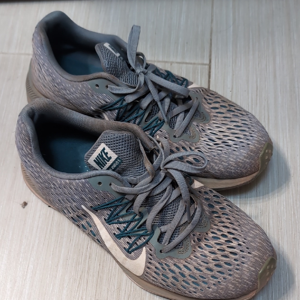 Nike Running Shoes in Grey with Teal Accents